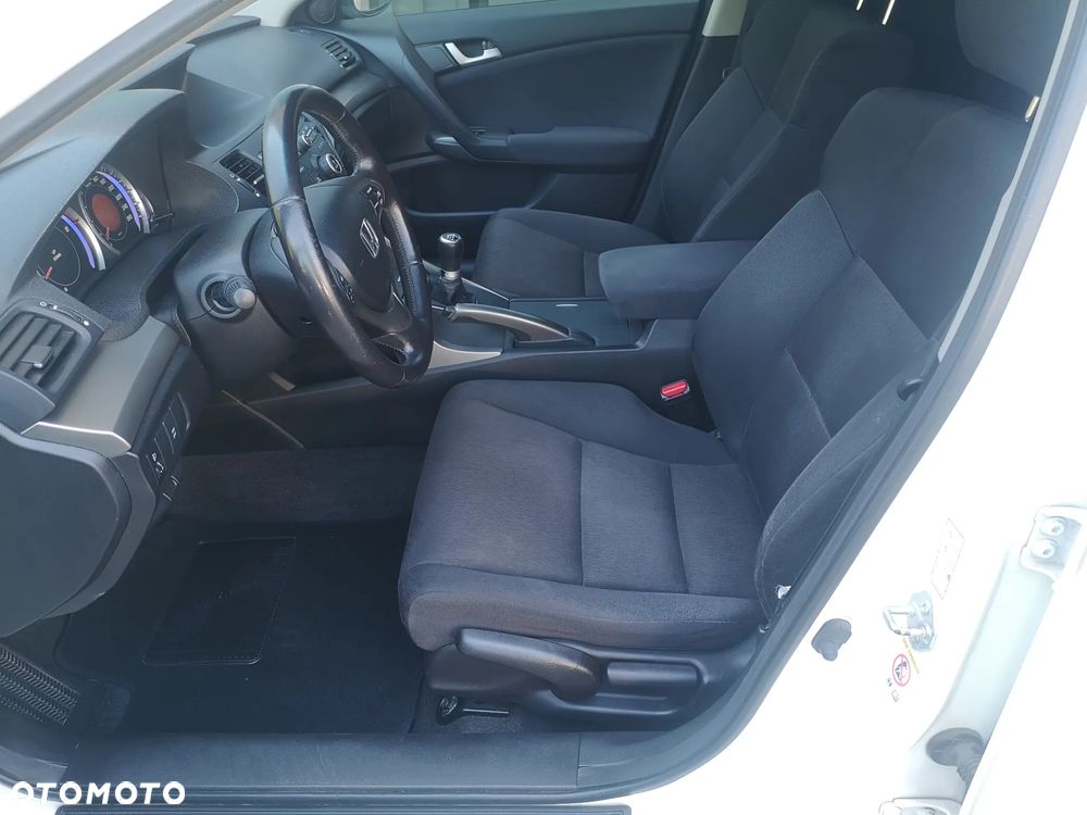 Honda Accord 2.0 Lifestyle - 22