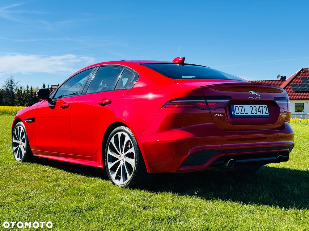 Jaguar XE 2.0 P300 AWD R-Dynamic S - 3