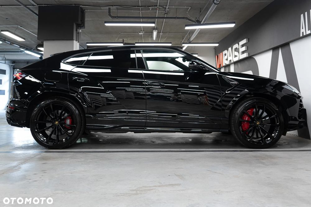 Lamborghini Urus - 17