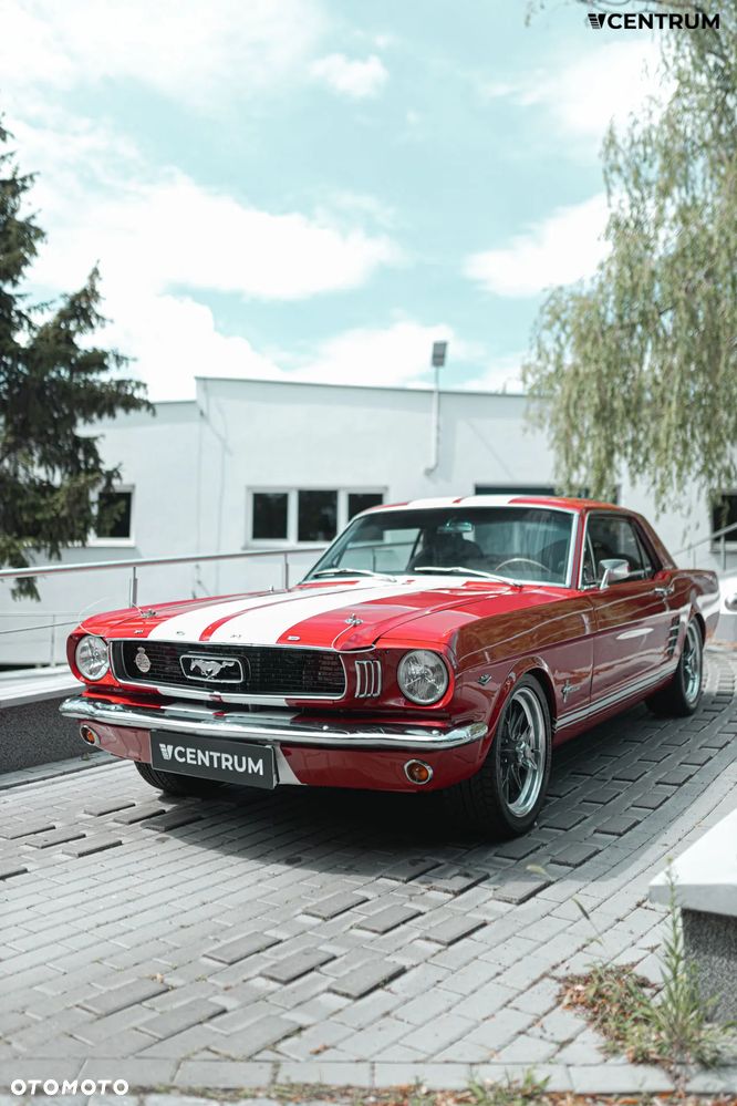 Ford Mustang - 6