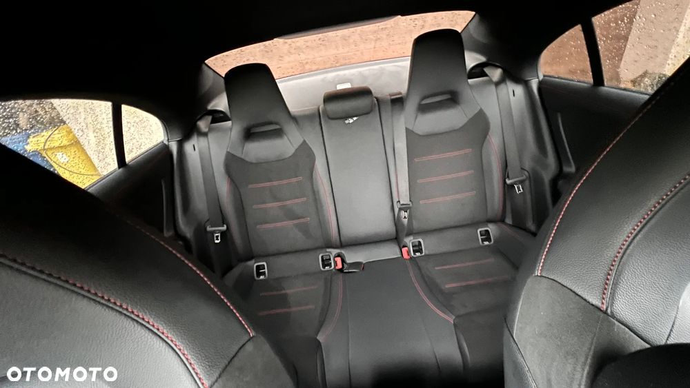 Mercedes-Benz CLA 250 e 8G-DCT AMG Line - 14