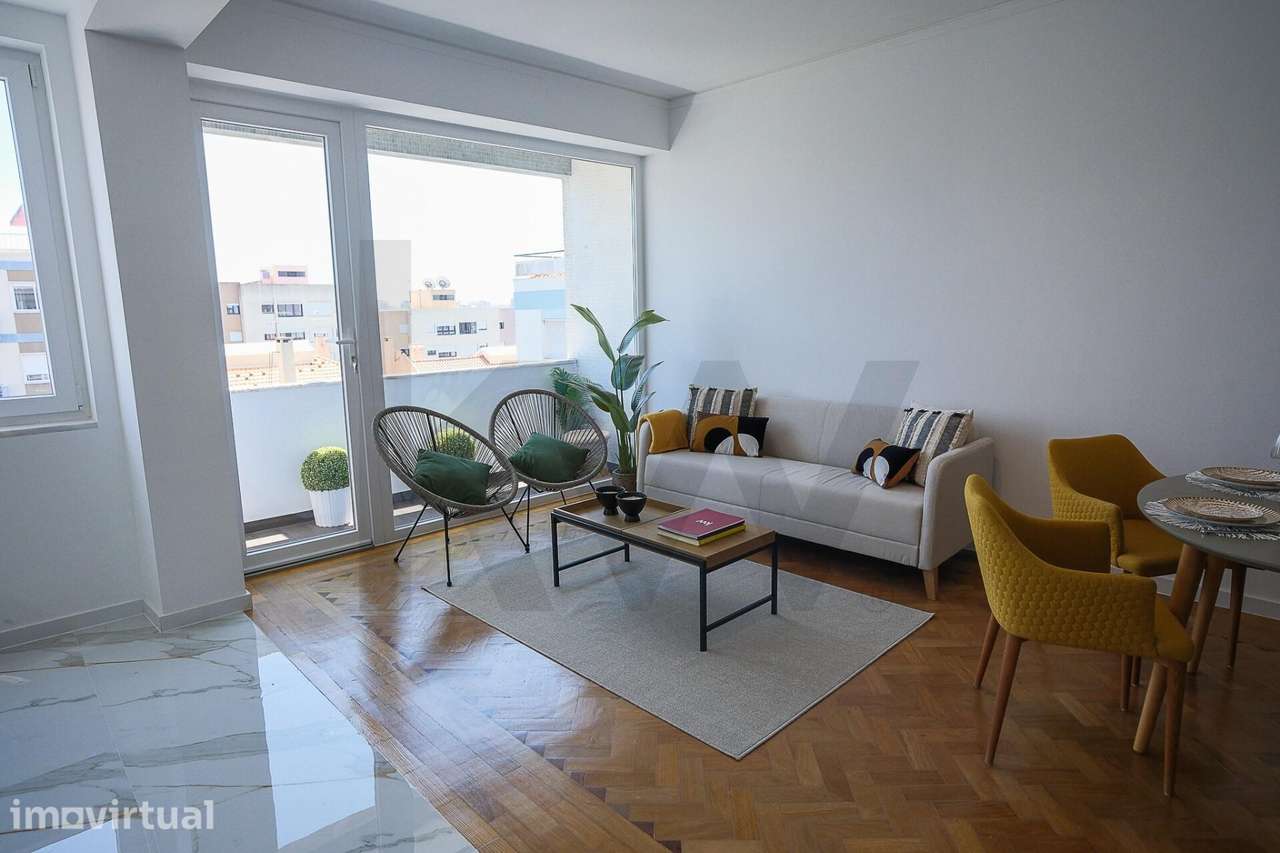 T3 com Suite e Open Space em Benfica - Grande imagem: 2/32