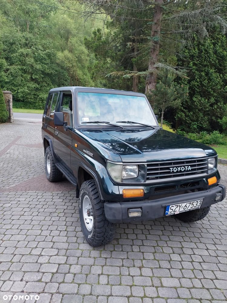 Toyota Land Cruiser KJ70 - 1