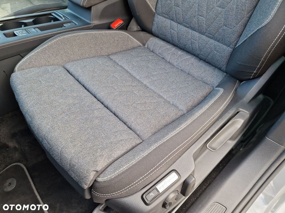 Volkswagen Passat - 15