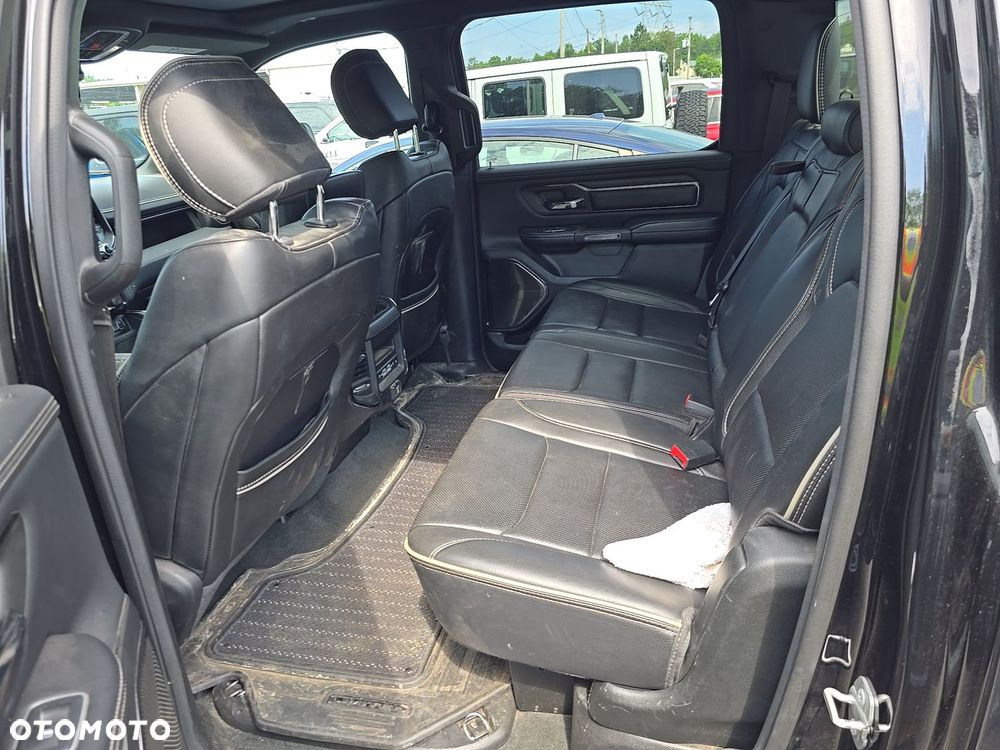 RAM 1500 5.7 Crew Cab Limited - 10