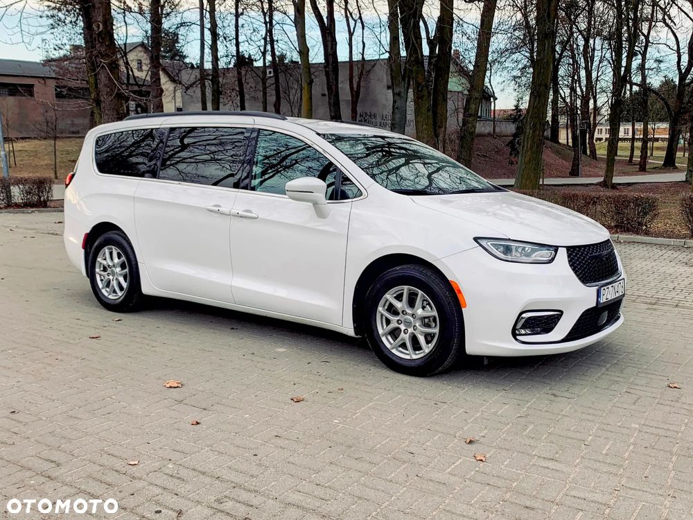 Chrysler Pacifica - 13