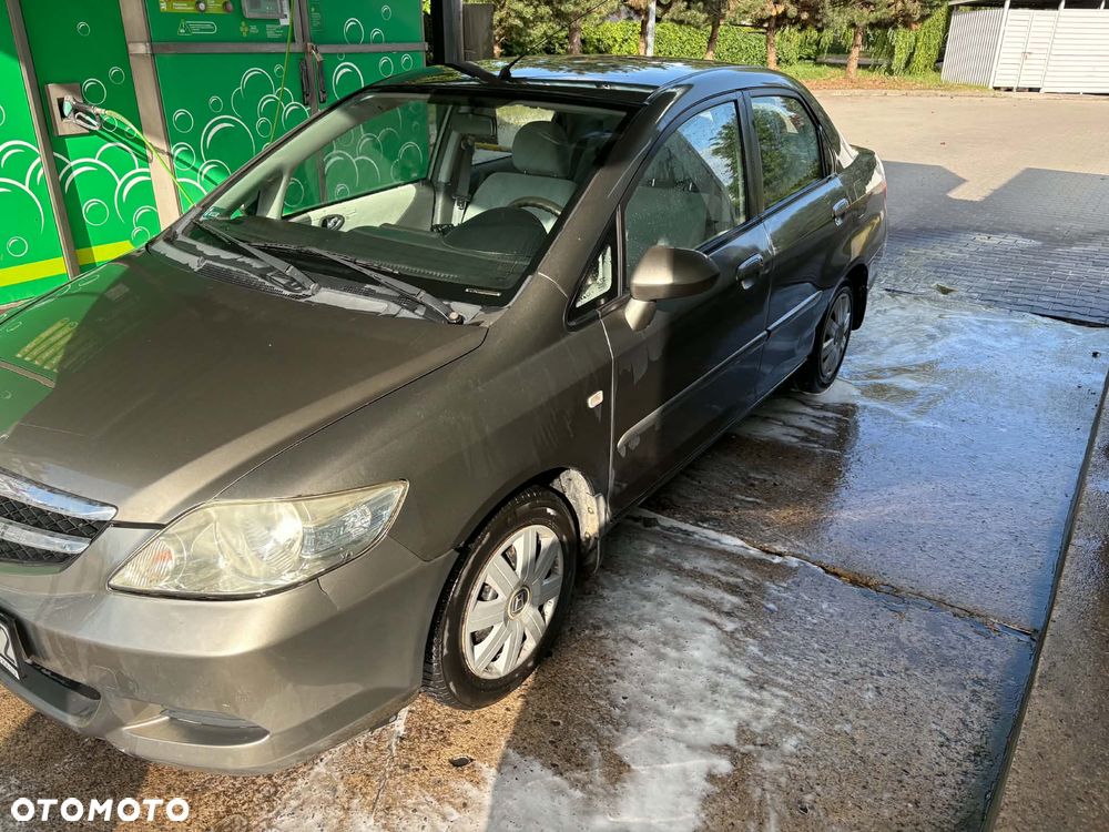 Honda City 1.4 Comfort - 10