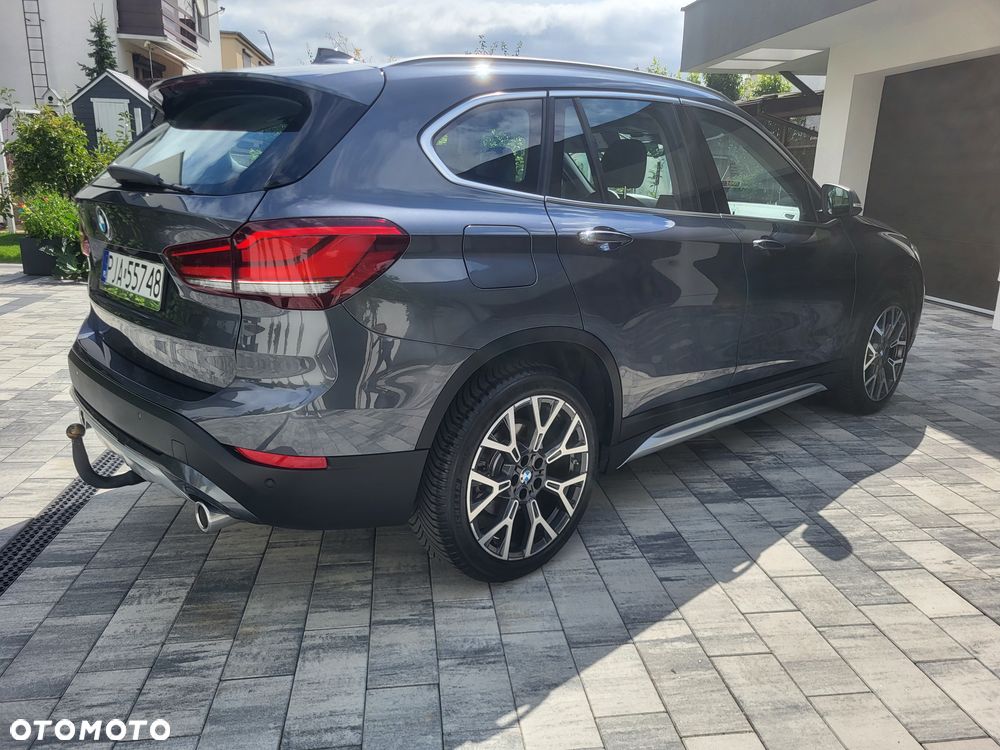 BMW X1 xDrive20i xLine - 4