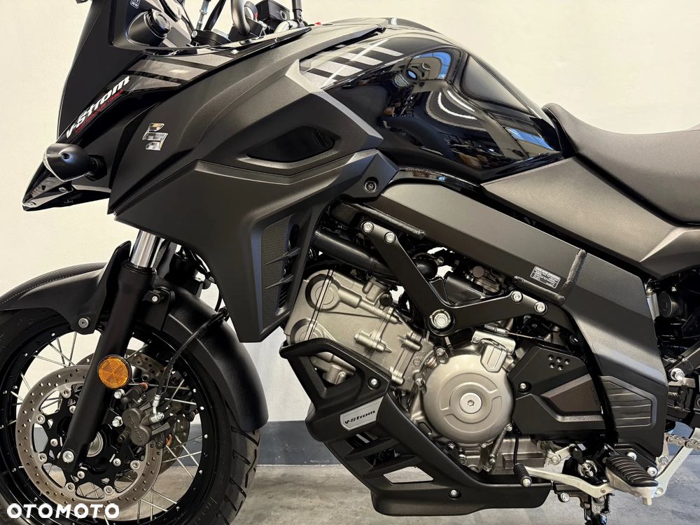 Suzuki V-STROM - 18