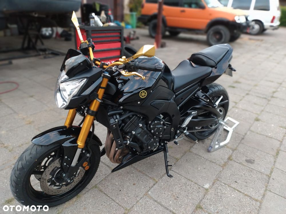 Yamaha FZ8 - 4