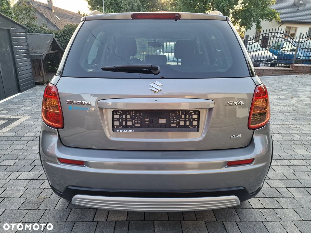 Suzuki SX4 1.6 VVT 4x4 Comfort - 9
