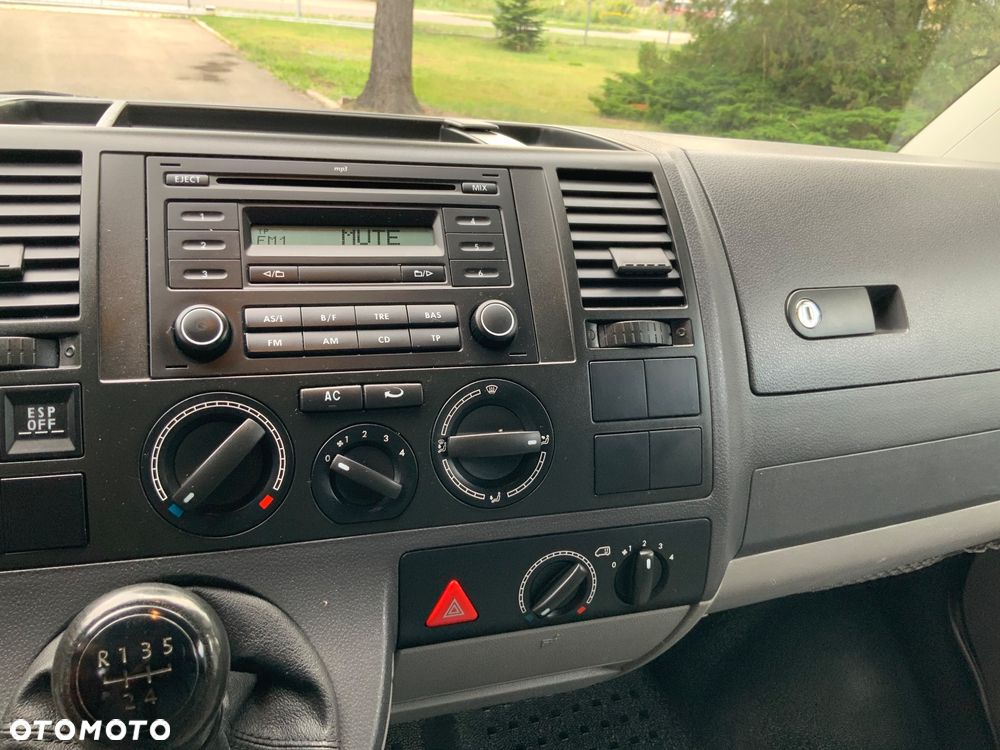 Volkswagen Transporter - 11