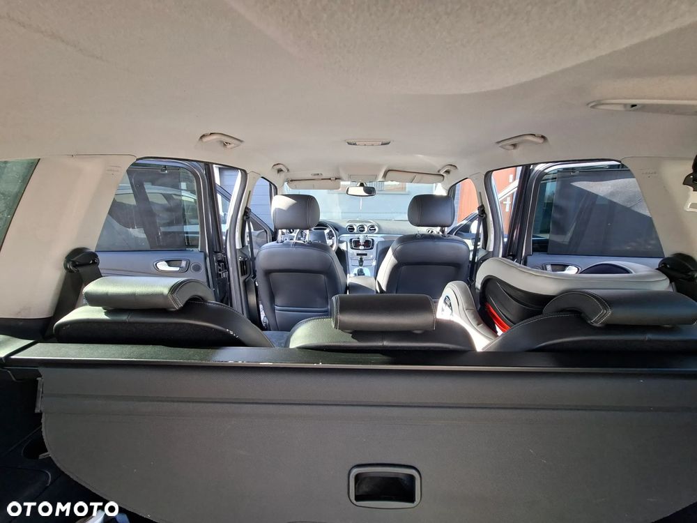 Ford S-Max - 20