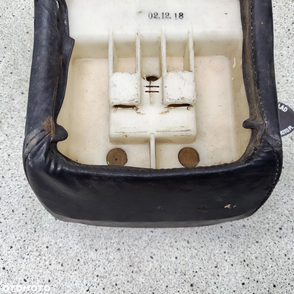 Siedzenie, fotel tył, kanapa pasażera Kawasaki VN 1500 VN1500 Vulcan - 10
