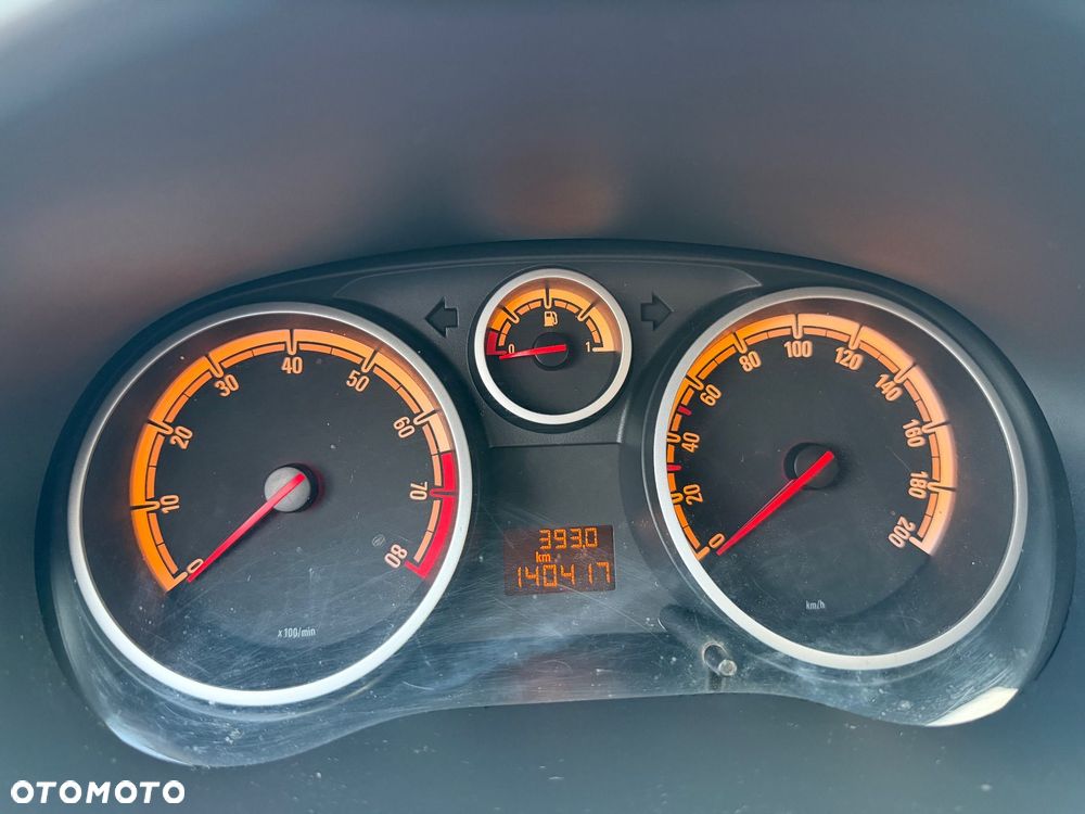 Opel Corsa 1.2 16V - 9