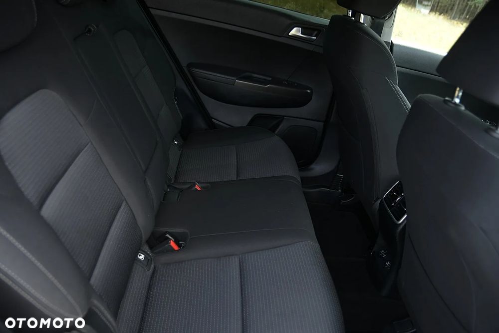 Kia Sportage 1.6 GDI 2WD Black Edition - 31
