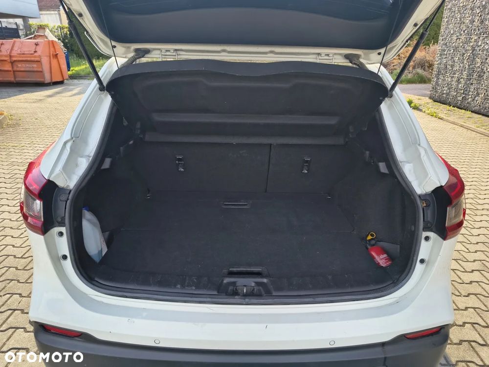 Nissan Qashqai 1.2 DIG-T N-Connecta - 9