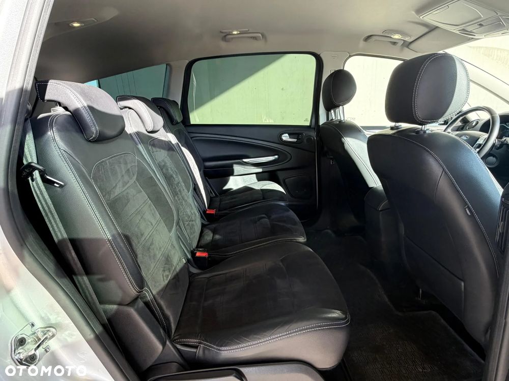 Ford S-Max 2.0 TDCi DPF Titanium - 14