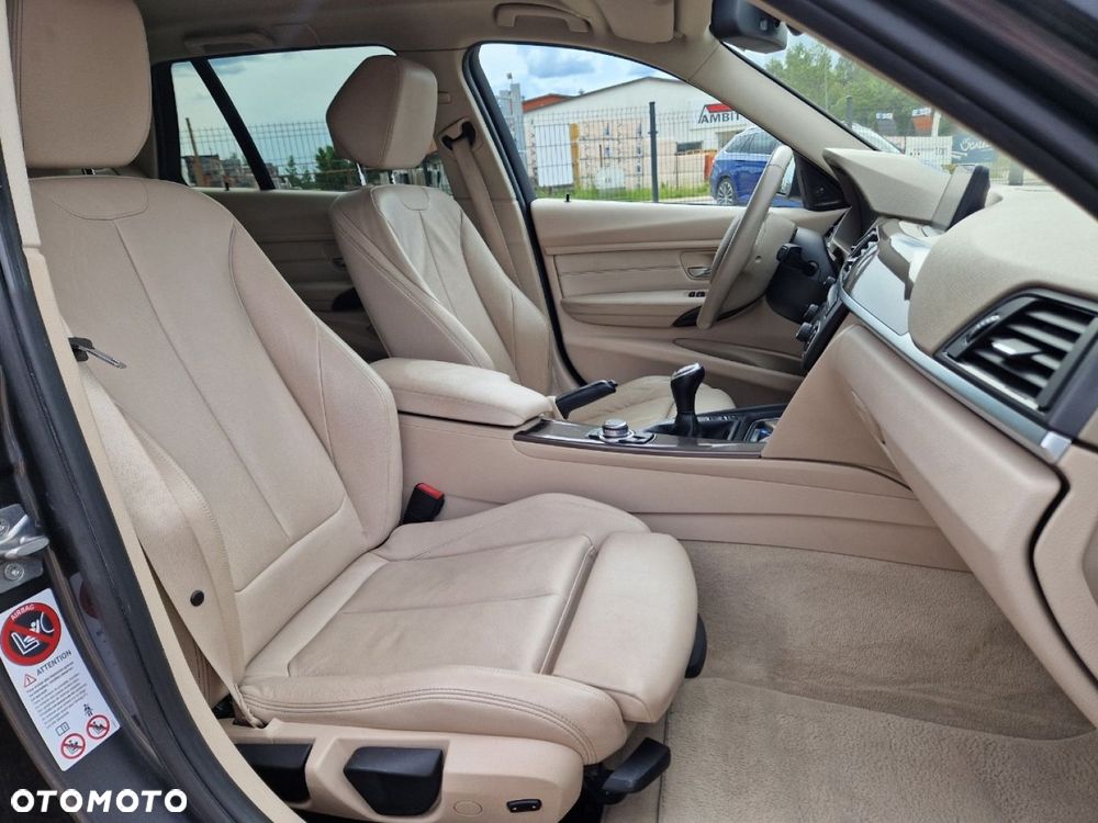 BMW Seria 3 - 22