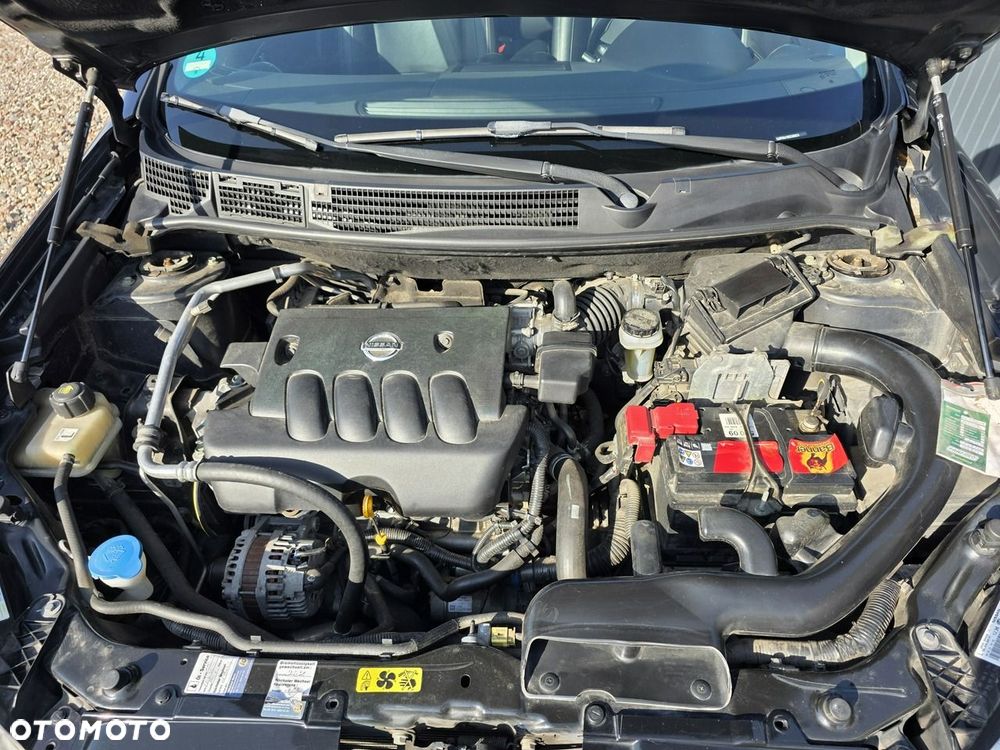 Nissan Qashqai 2.0 360 - 17