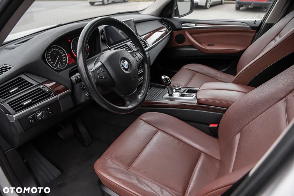 BMW X5 xDrive35i Edition Exclusive - 15