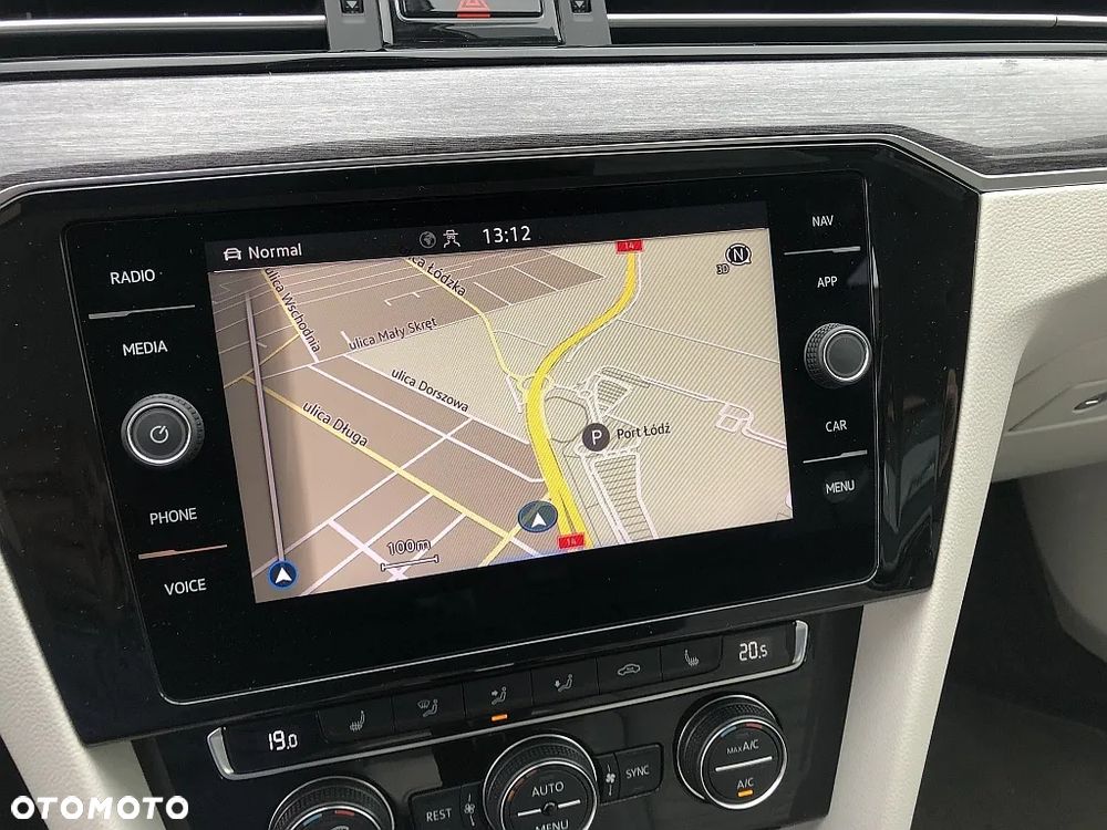 Volkswagen Passat Variant 2.0 TDI BMT 4Mot Highline DSG - 12