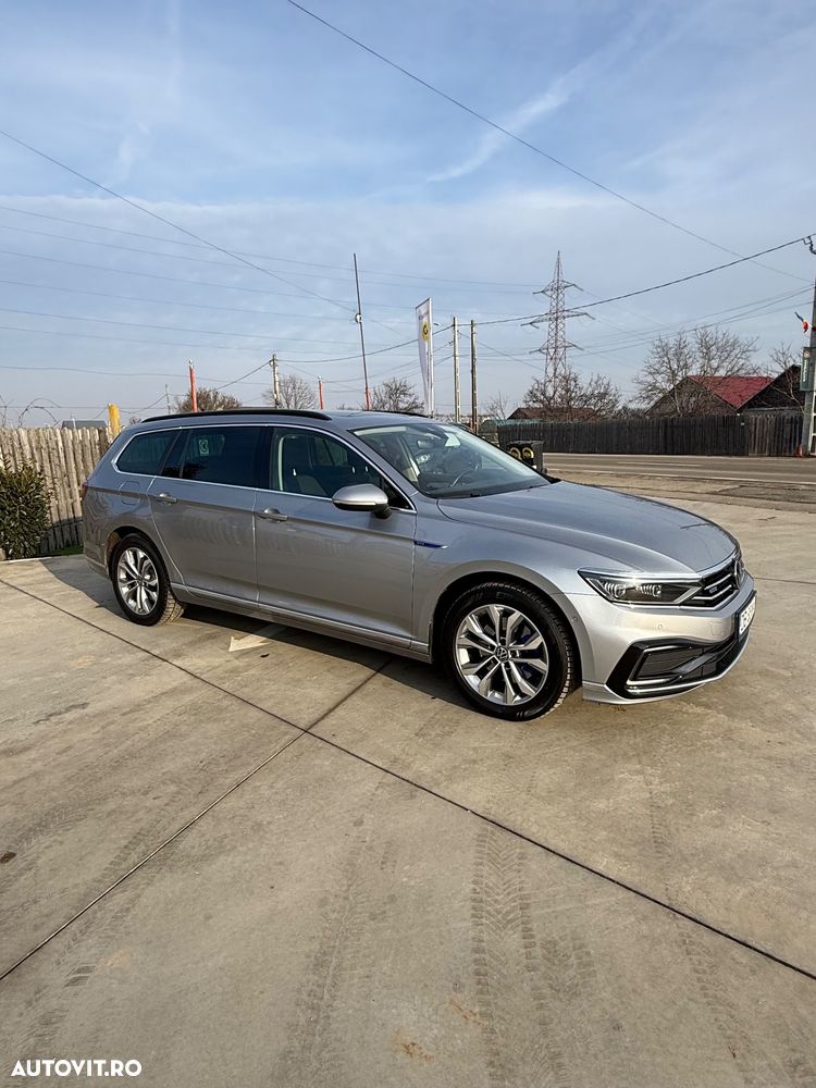 Volkswagen Passat Standard - 1