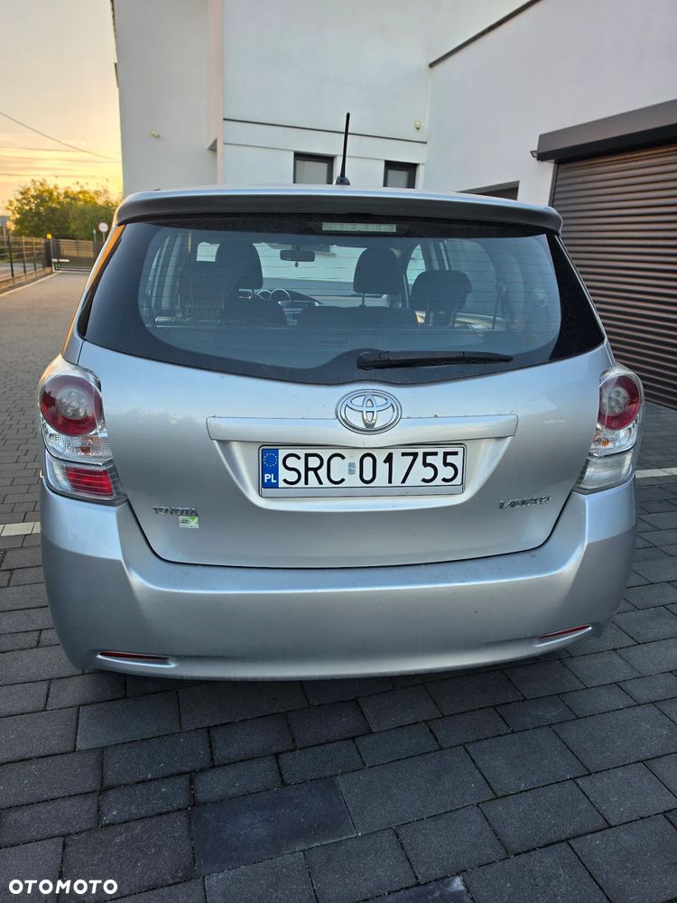 Toyota Verso 2012 photo 4