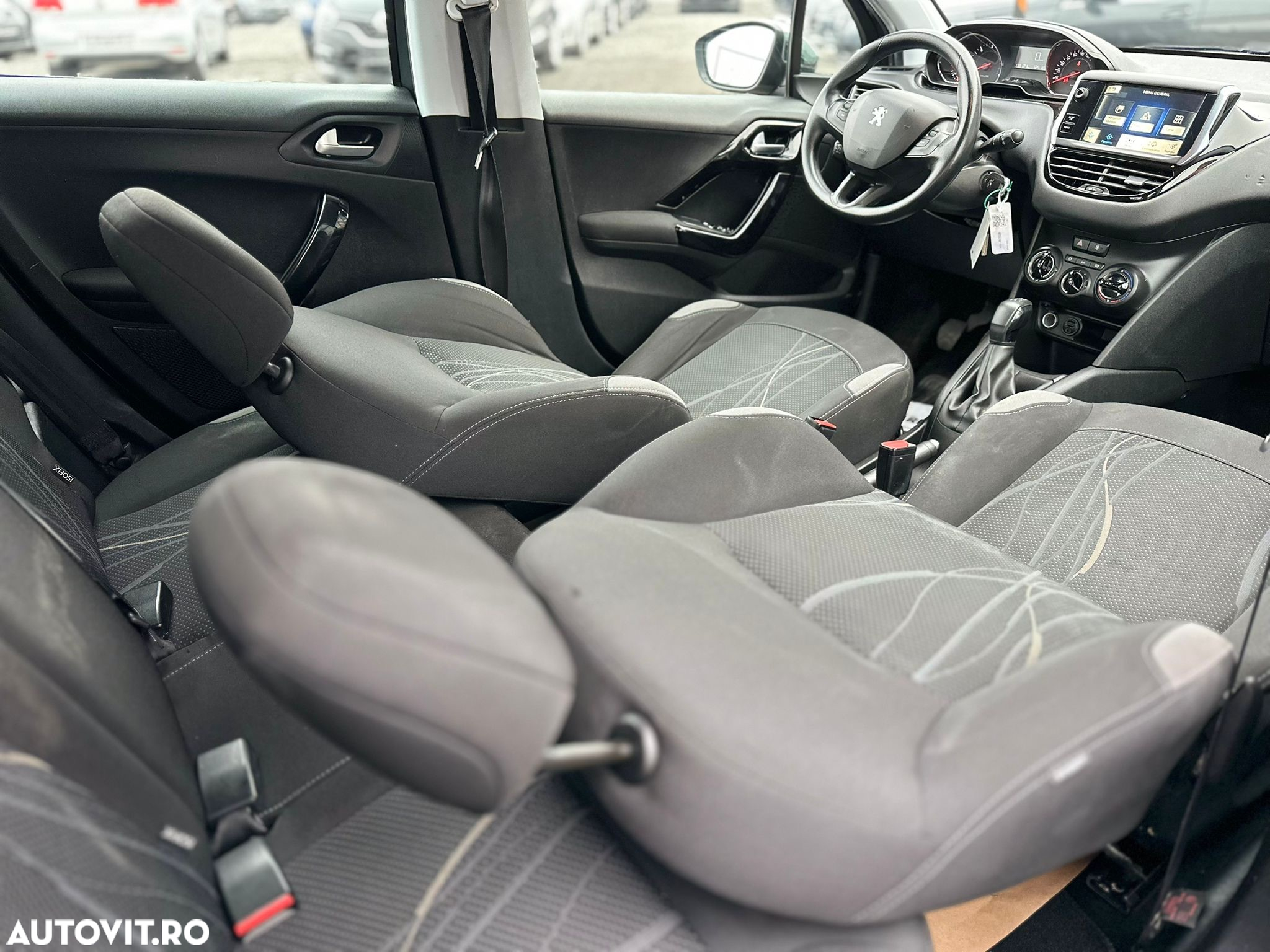 Peugeot 208 1.4 HDi FAP Active - 5