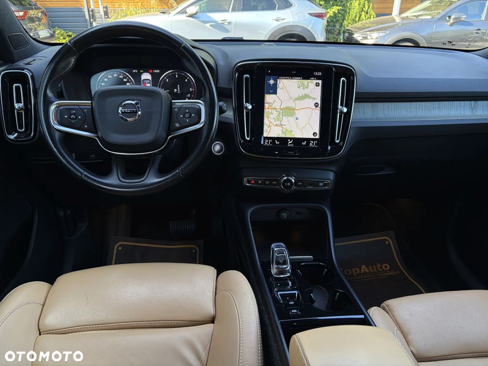 Volvo XC 40 D4 AWD Inscription - 32