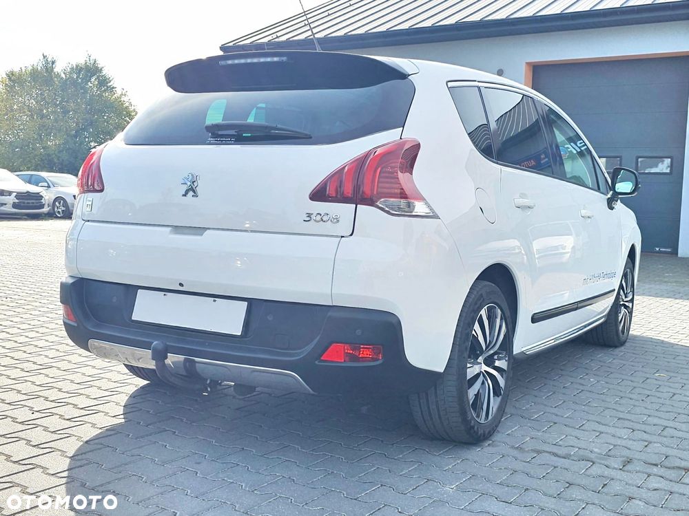 Peugeot 3008 2.0 HYbrid4 - 3