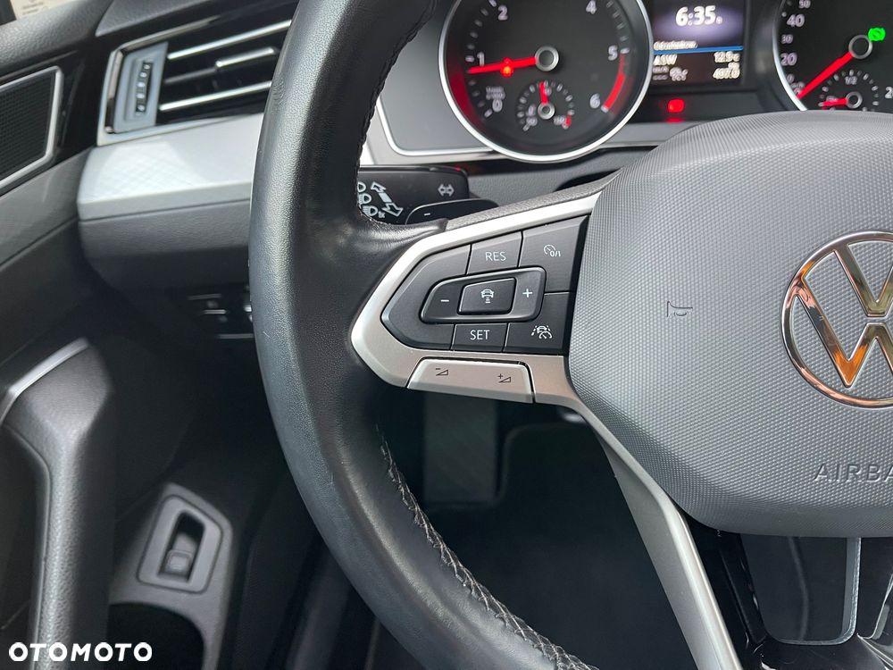Volkswagen Passat 2.0 TDI EVO Business DSG - 23