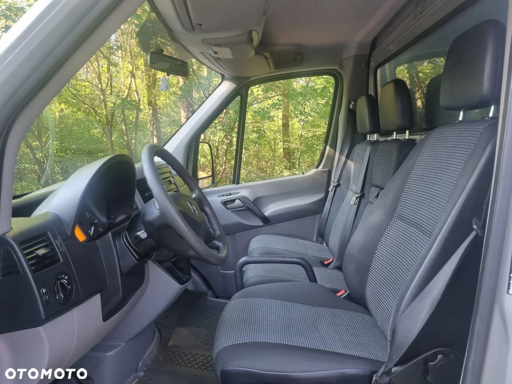 Mercedes-Benz Sprinter - 7