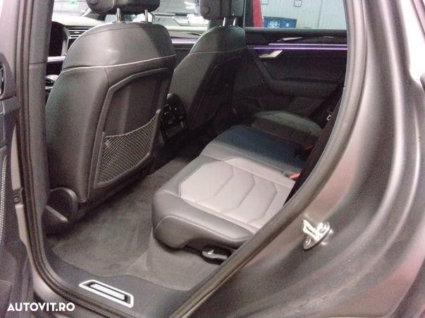 Volkswagen Touareg - 6