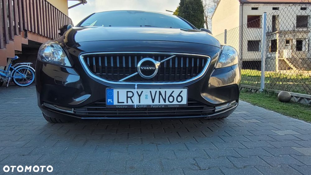Volvo V40 D2 Momentum - 19