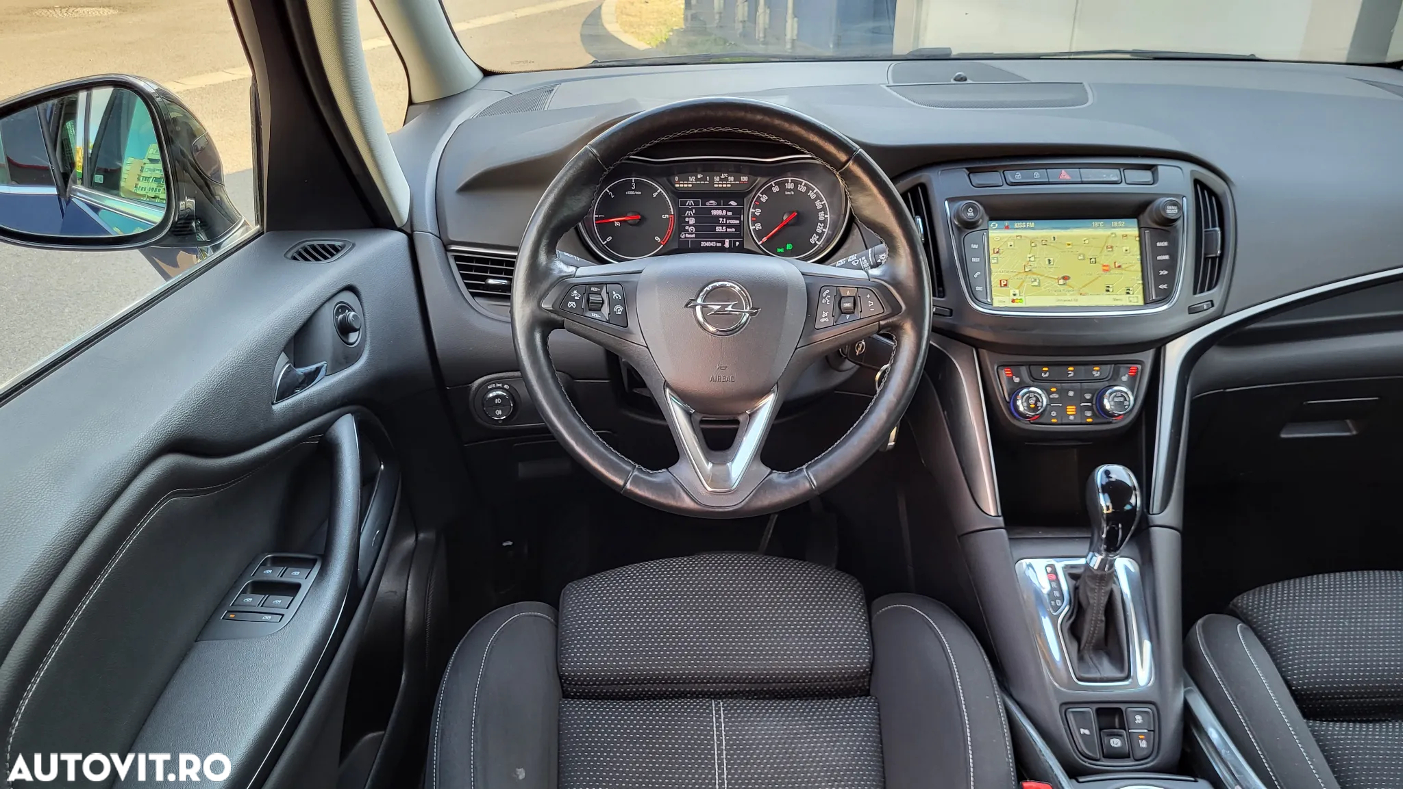 Opel Zafira 2.0 D (CDTI) Automatik Business Innovation - 3