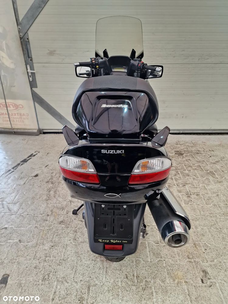 Suzuki Burgman - 27