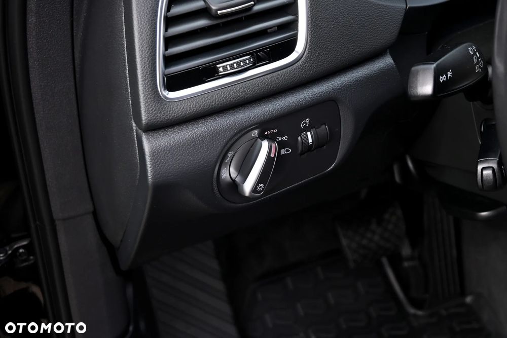 Audi Q3 2.0 TDI Quattro Design S tronic - 31