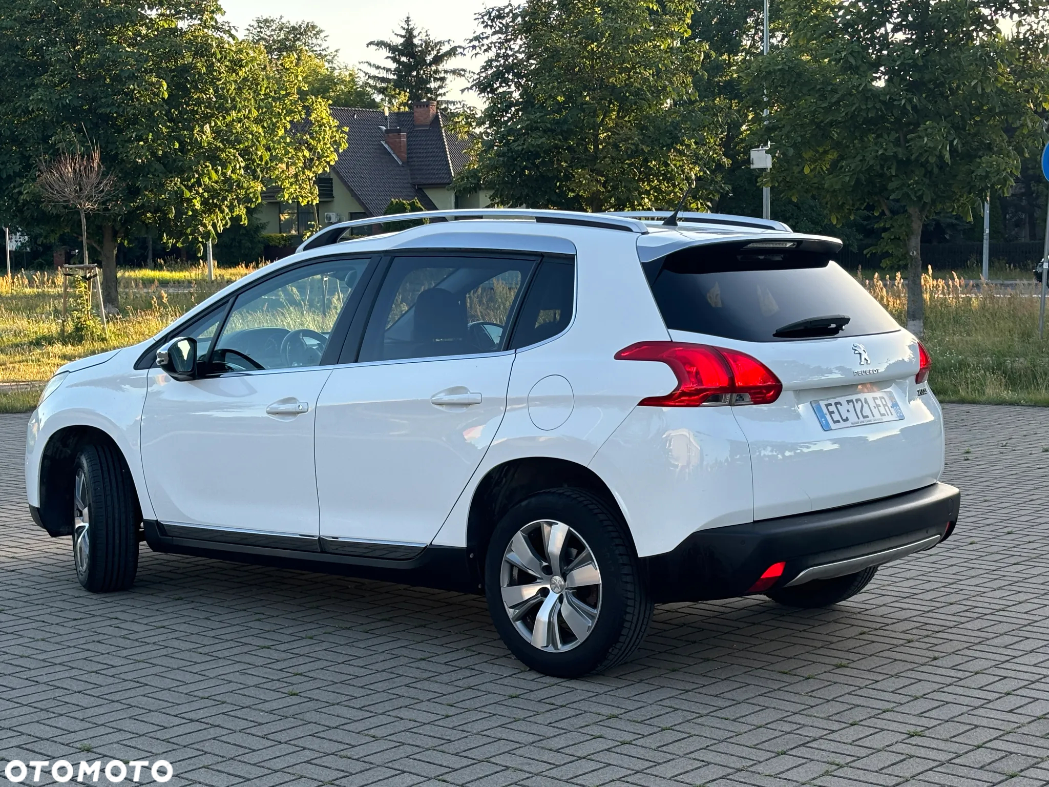 Peugeot 2008 1.2 Pure Tech Crossway S&S EAT6 - 5