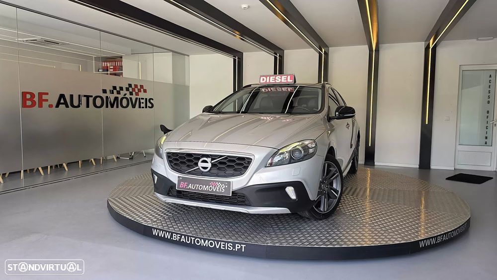 Volvo V40 Cross Country 1.6 D2 Summum - 2