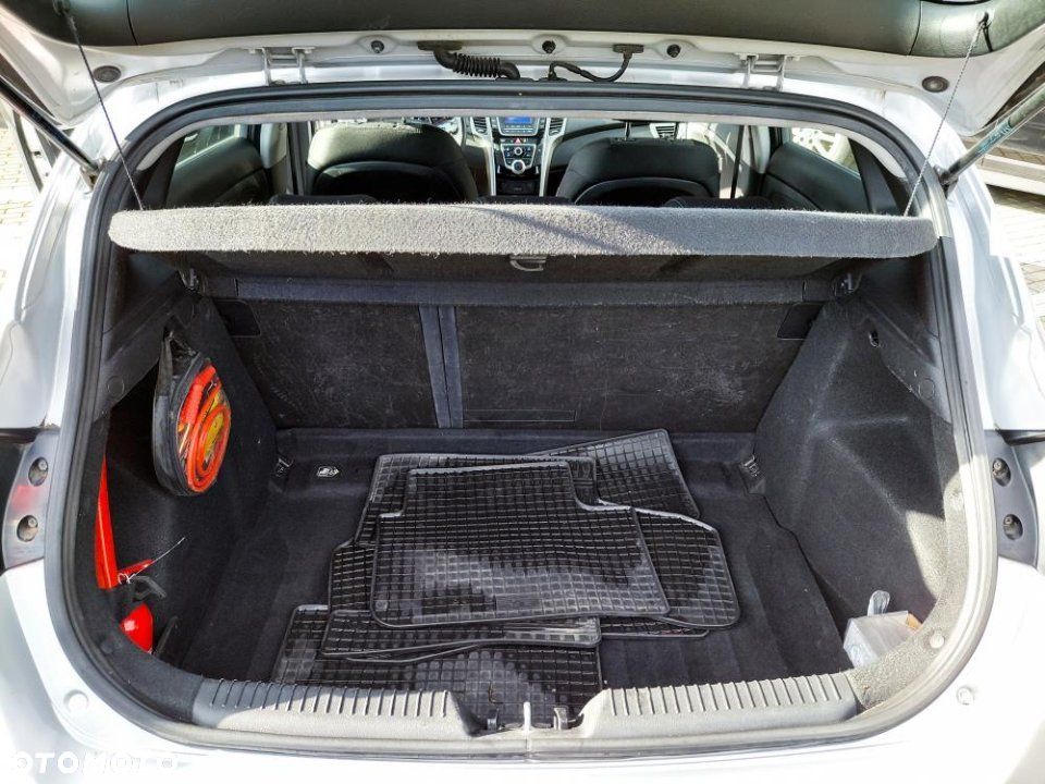 Hyundai i30 - 27