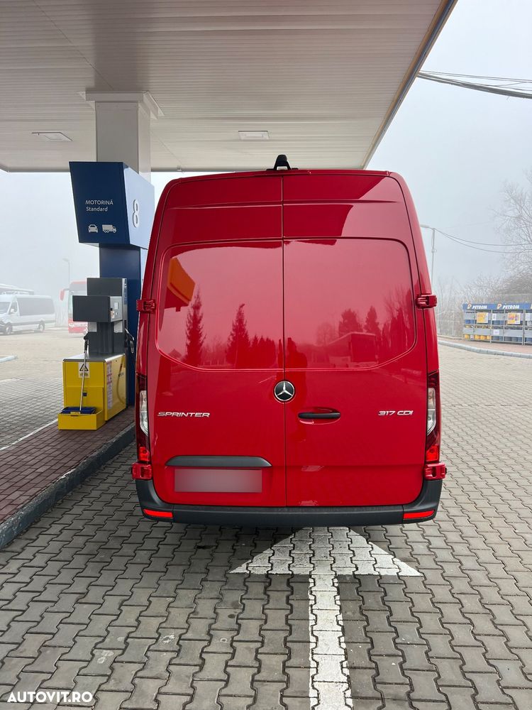 Mercedes-Benz Sprinter - 7