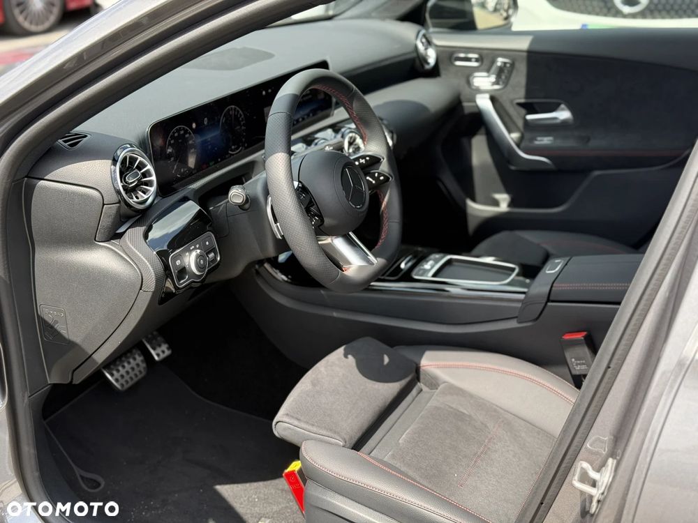 Mercedes-Benz Klasa A 250 e PHEV AMG Line 8G-DCT - 8