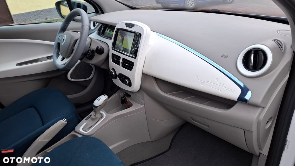 Renault Zoe - 8
