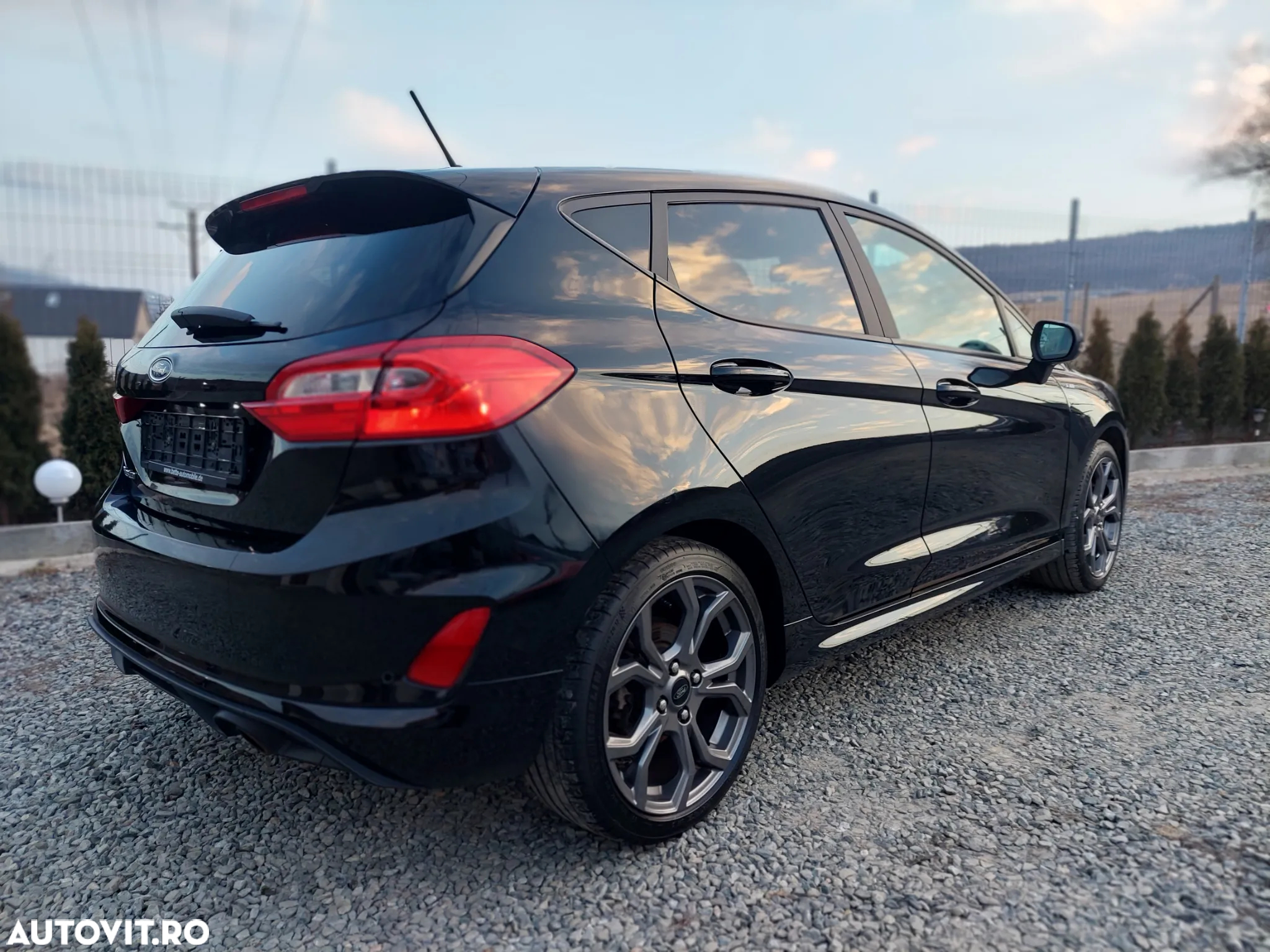 Ford Fiesta 1.0 EcoBoost S&S ST-LINE - 5