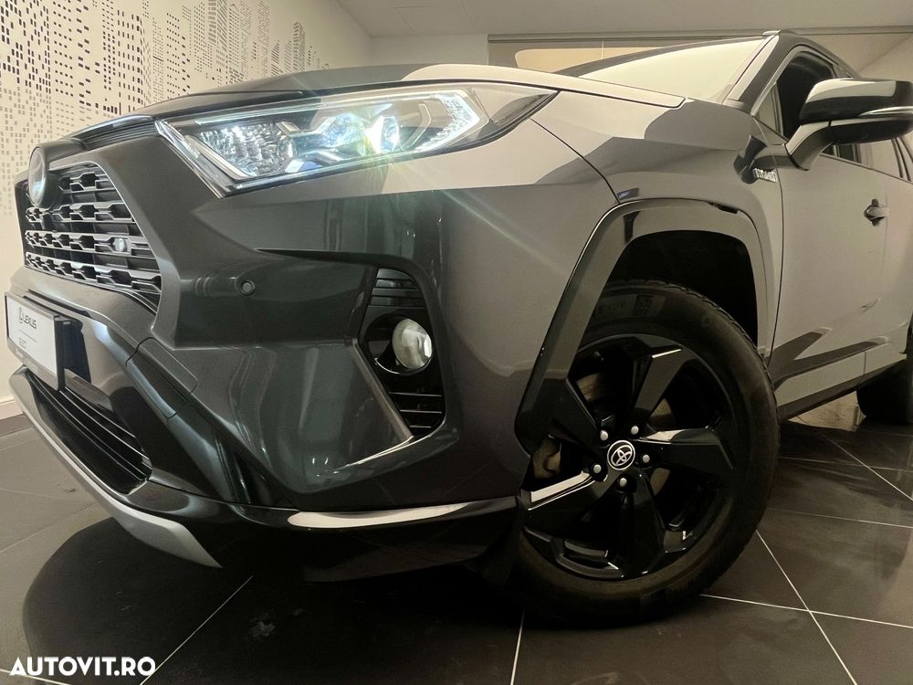 Toyota RAV4 - 5