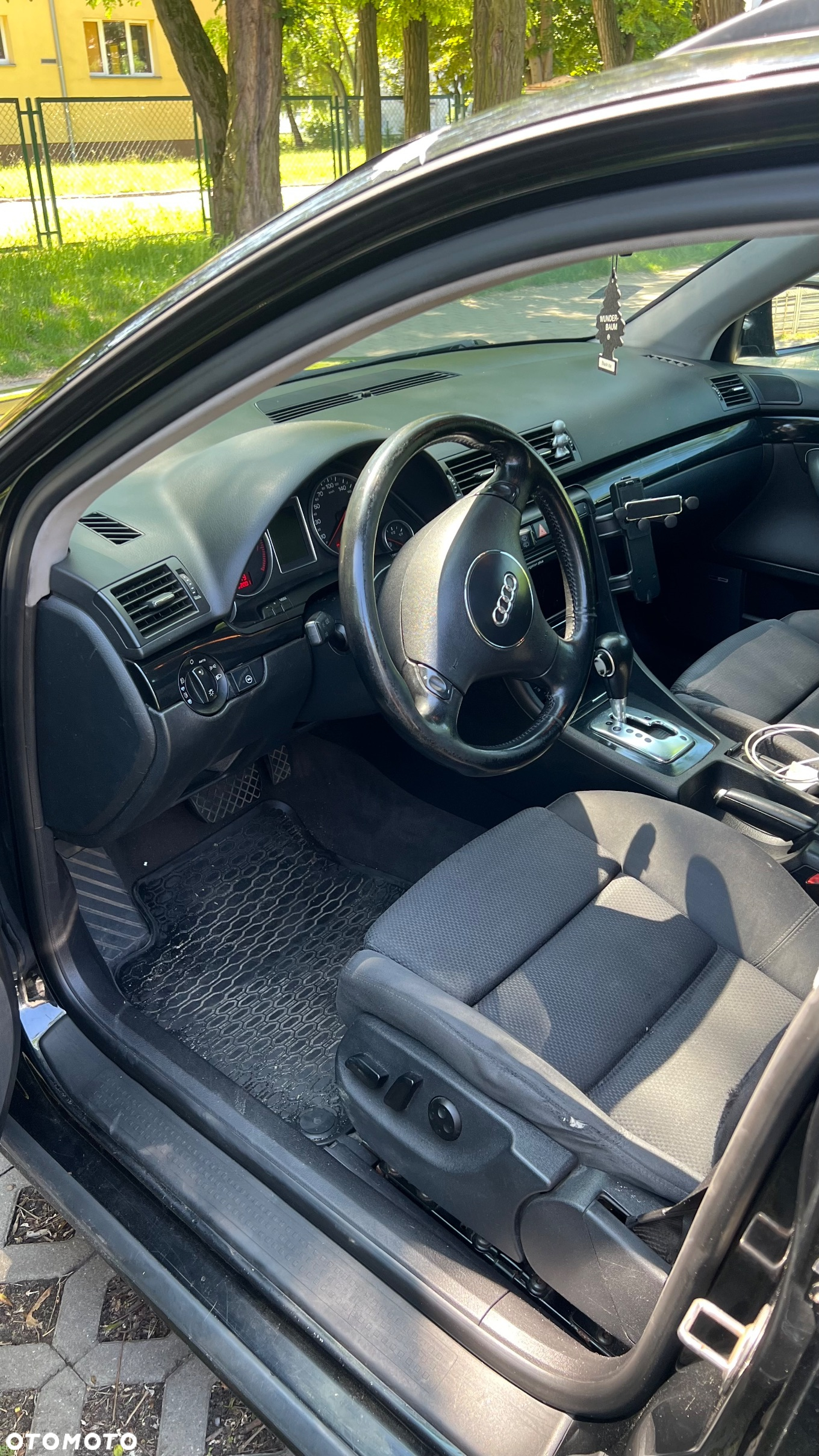 Audi A4 1.8T Multitronic - 11