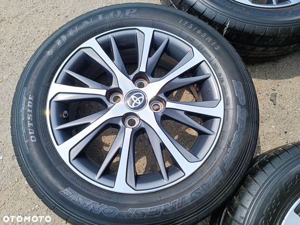 4x100 Felgi Aluminiowe Alufelgi Oryginalne 15 Koła Letnie Lato KIA HYUNDAI MAZDA SUZUKI Alto BALENO SWIFT SPLASH LIANA IGNIS DAIHATSU TOYOTA Aygo II 2 iQ YARIS II 2 III 3 175/65R15 - 4