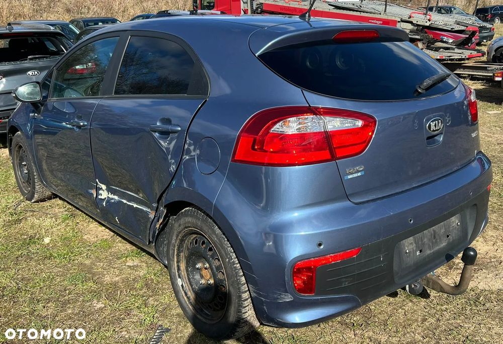 Kia Rio 1.2 Attract - 8