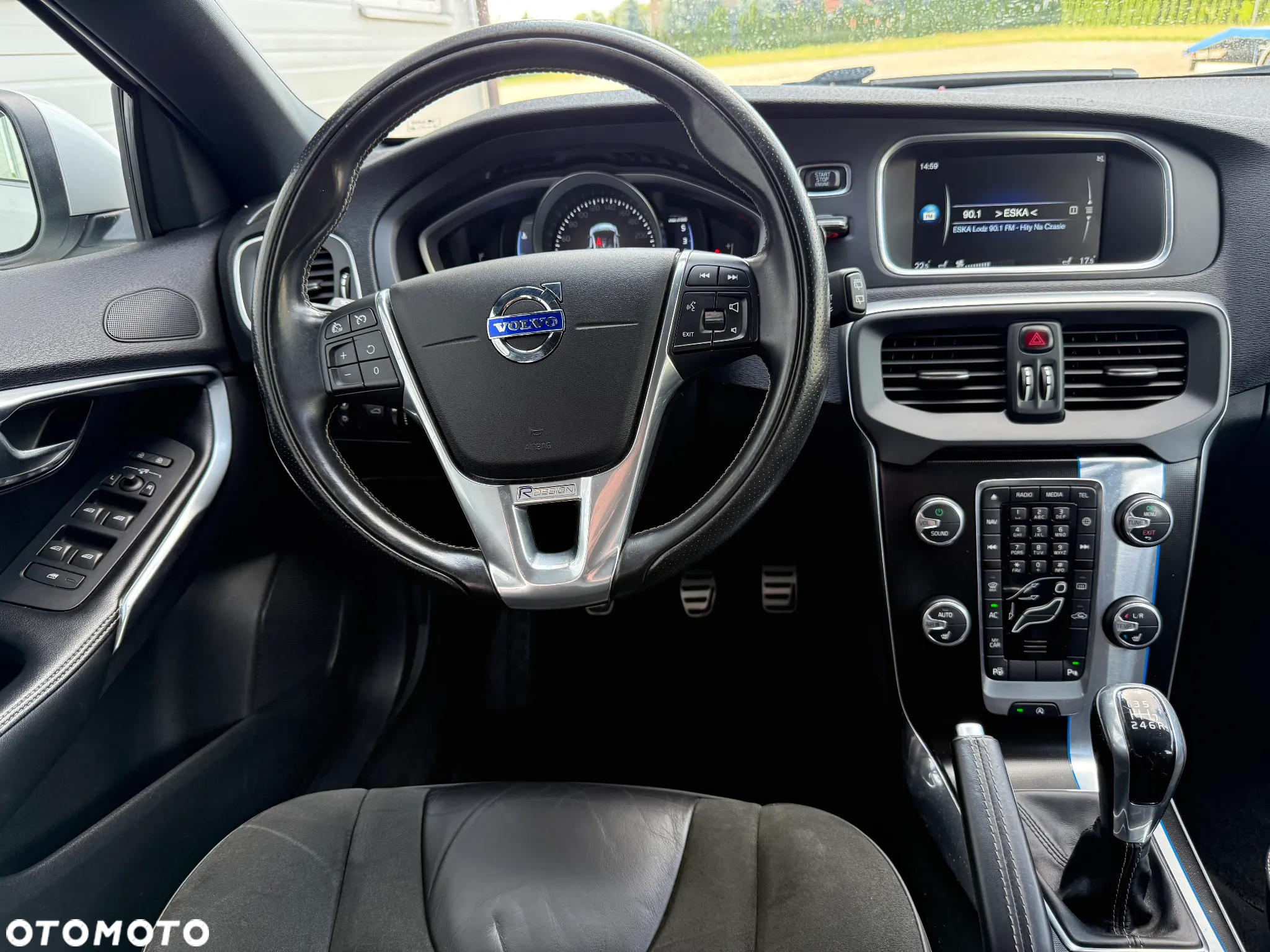 Volvo V40 D2 Drive-E R-Design Kinetic - 35